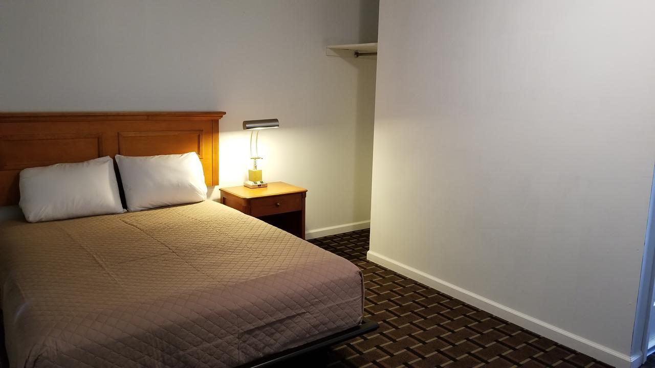 Budget Inn Breezewood Exterior foto